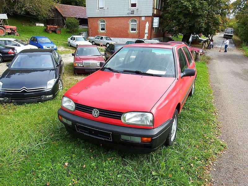 Gebraucht VW Golf III 60 PS (44 kW) 1994 Rot Kleinwagen
