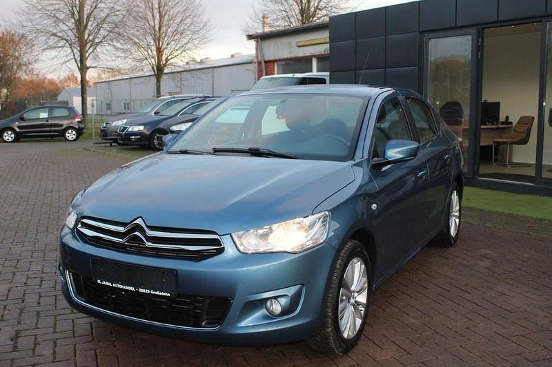 Blau Gebraucht 2016 Citroën C-Elysee I PureTech Limousine | 6.500 € (Etwas zu teuer) - Bild 1/4