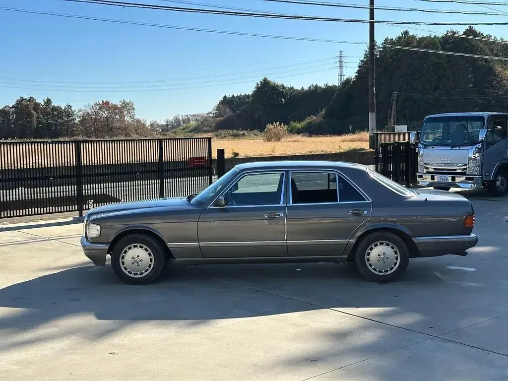 Gebraucht Mercedes 500 SE 252 PS (185 kW) 1989 Silber Limousine