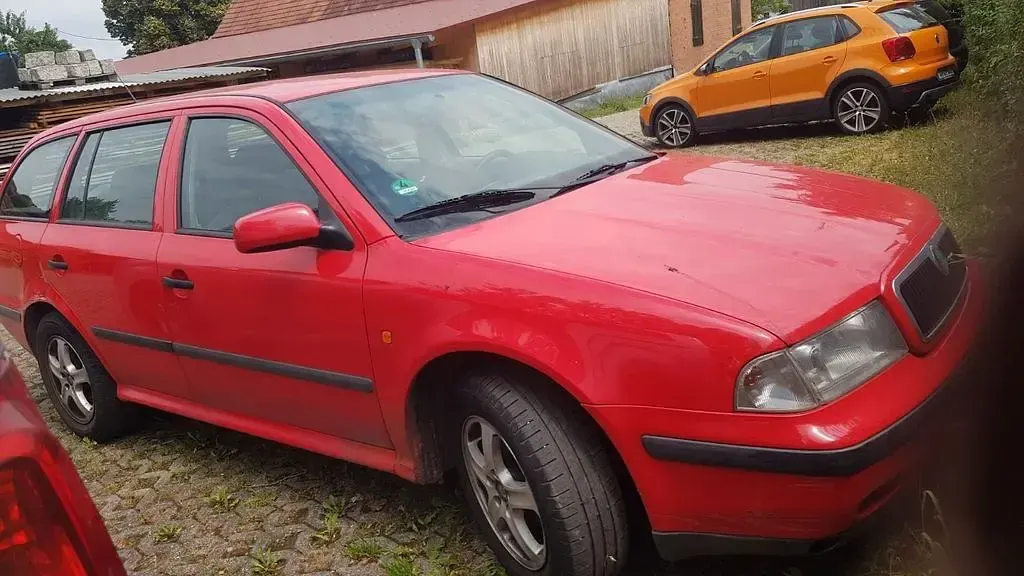 Gebraucht Skoda Octavia 101 PS (74 kW) 1999 Rot Kombi