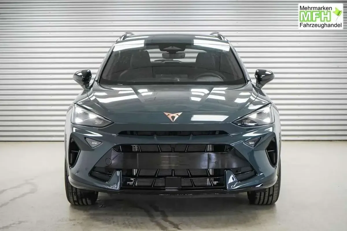 Neu Cupra Formentor 204 PS (150 kW) 2026 Fjord blau uni (9k) SUV