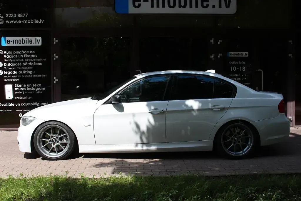 Gebraucht BMW 335 Performance 306 PS (225 kW) 2010 Weiß Limousine