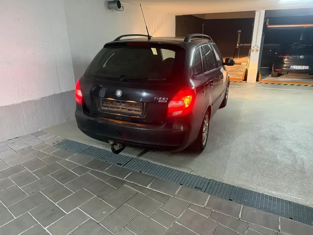Gebraucht Skoda Fabia 70 PS (51 kW) 2010 Schwarz Kombi