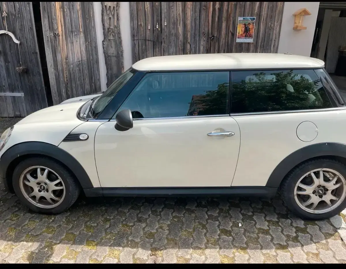 Gebraucht Mini ONE 75 PS (55 kW) 2009 Weiß Kleinwagen