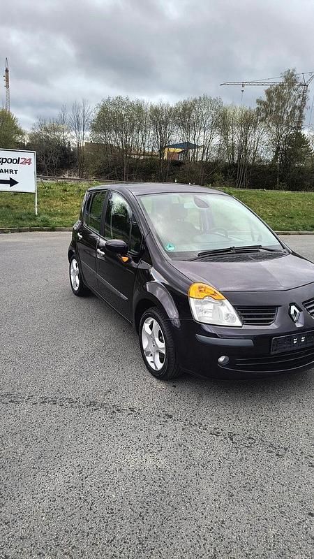 Second-hand Renault Modus 111 CP (81 kW) 2006 Mov Monovolum