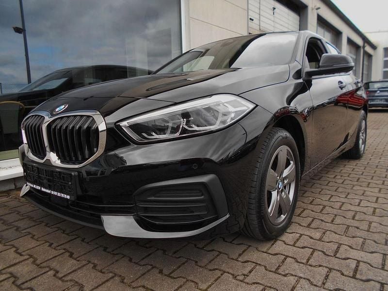 Orange Gebraucht 2020 BMW 118 Kleinwagen | 19.999 € (Fairer Preis) - Bild 1/4