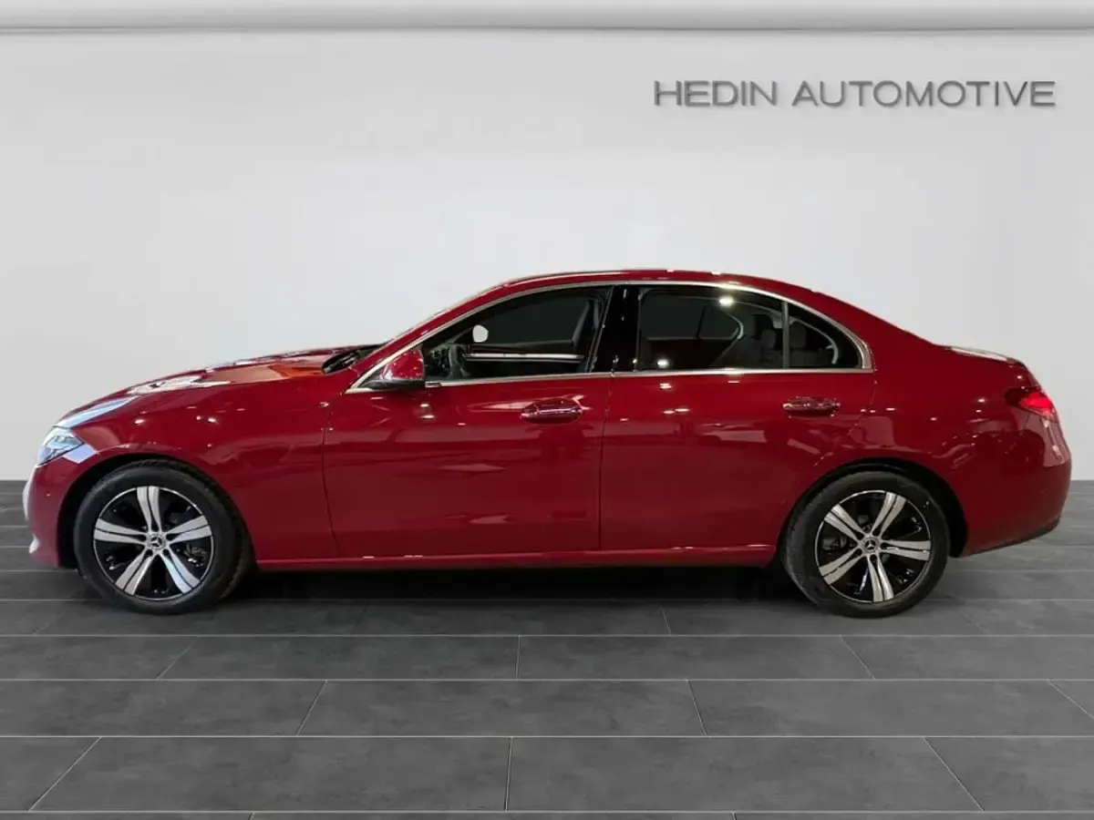 Neu Mercedes C180 Avantgarde 170 PS (125 kW) 2025 Rot Limousine