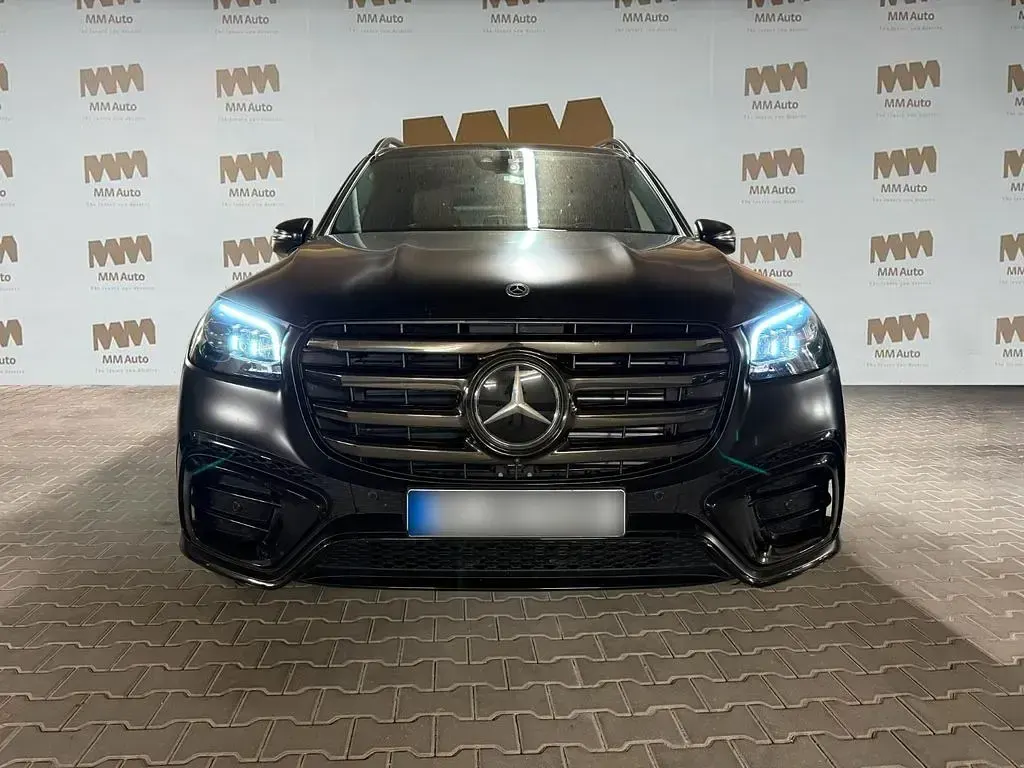 Gebraucht Mercedes GLS450 AMG 367 PS (269 kW) 2024 Schwarz SUV