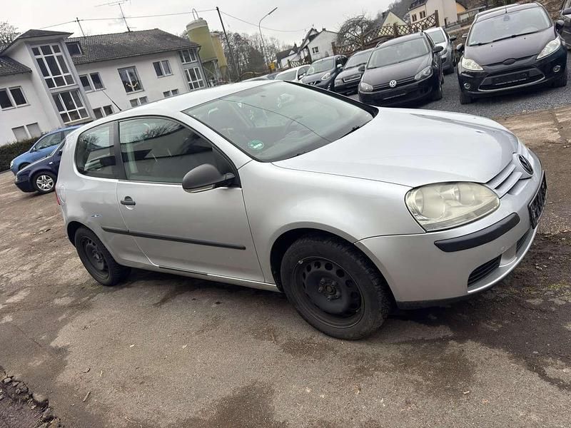 Gebraucht VW Golf V Comfortline 80 PS (58 kW) 2007 Silber Limousine