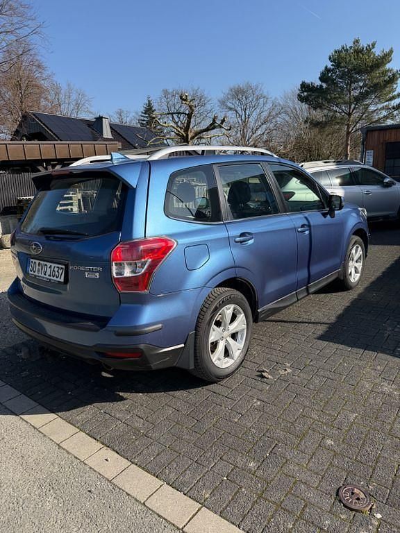 Gebraucht Subaru Forester Exclusive+ 147 PS (108 kW) 2015 Blau SUV
