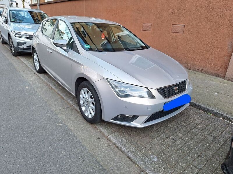 Braun Gebraucht 2013 Seat Leon FR Limousine | 8.500 € (Fairer Preis) - Bild 1/4
