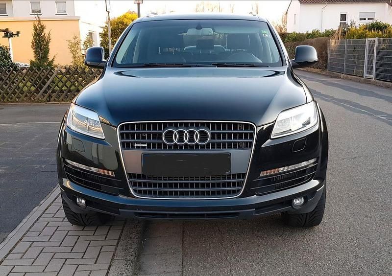 Schwarz Gebraucht 2007 Audi Q7 Performance SUV | 9.300 € (Teuer) - Bild 1/4