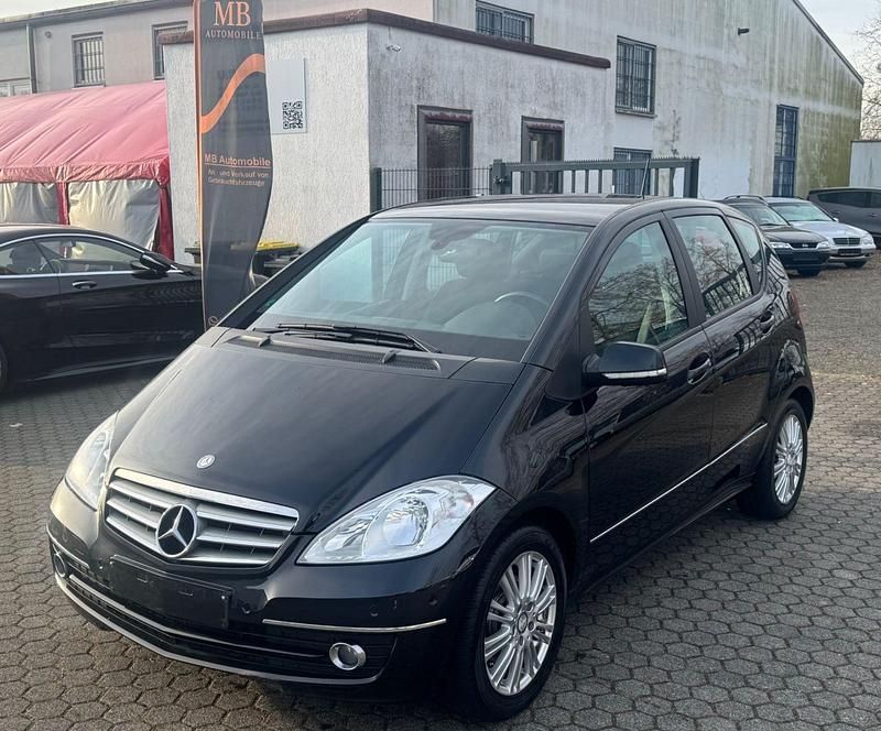 Gebraucht Mercedes A180 Elegance 116 PS (85 kW) 2010 Schwarz Kombi