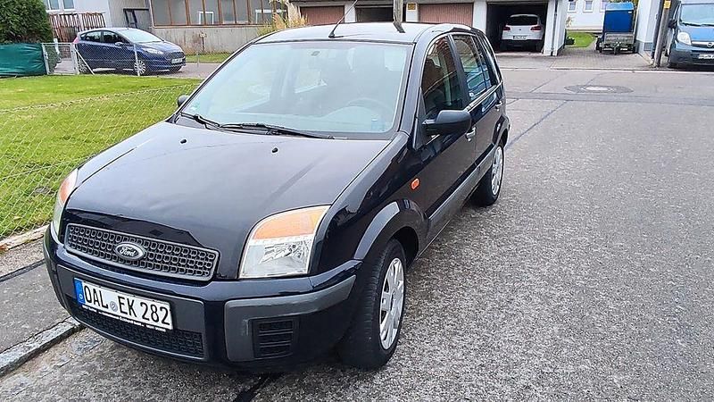 Schwarz Gebraucht 2006 Ford Fusion Ambiente Limousine | 1.400 € (Fairer Preis) - Bild 1/4