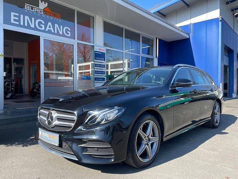 Ung. schwarz unilack Gebraucht 2019 Mercedes E300 AMG line Kombi | 28.990 € (Guter Preis) - Bild 1/4
