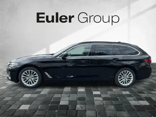 Gebraucht BMW 520 Luxury Line 190 PS (139 kW) 2023 Schwarz Limousine