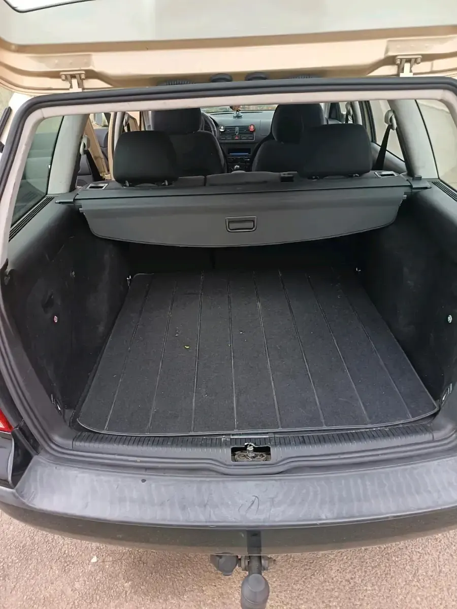 Gebraucht VW Golf IV 105 PS (77 kW) 2003 Gold Kombi