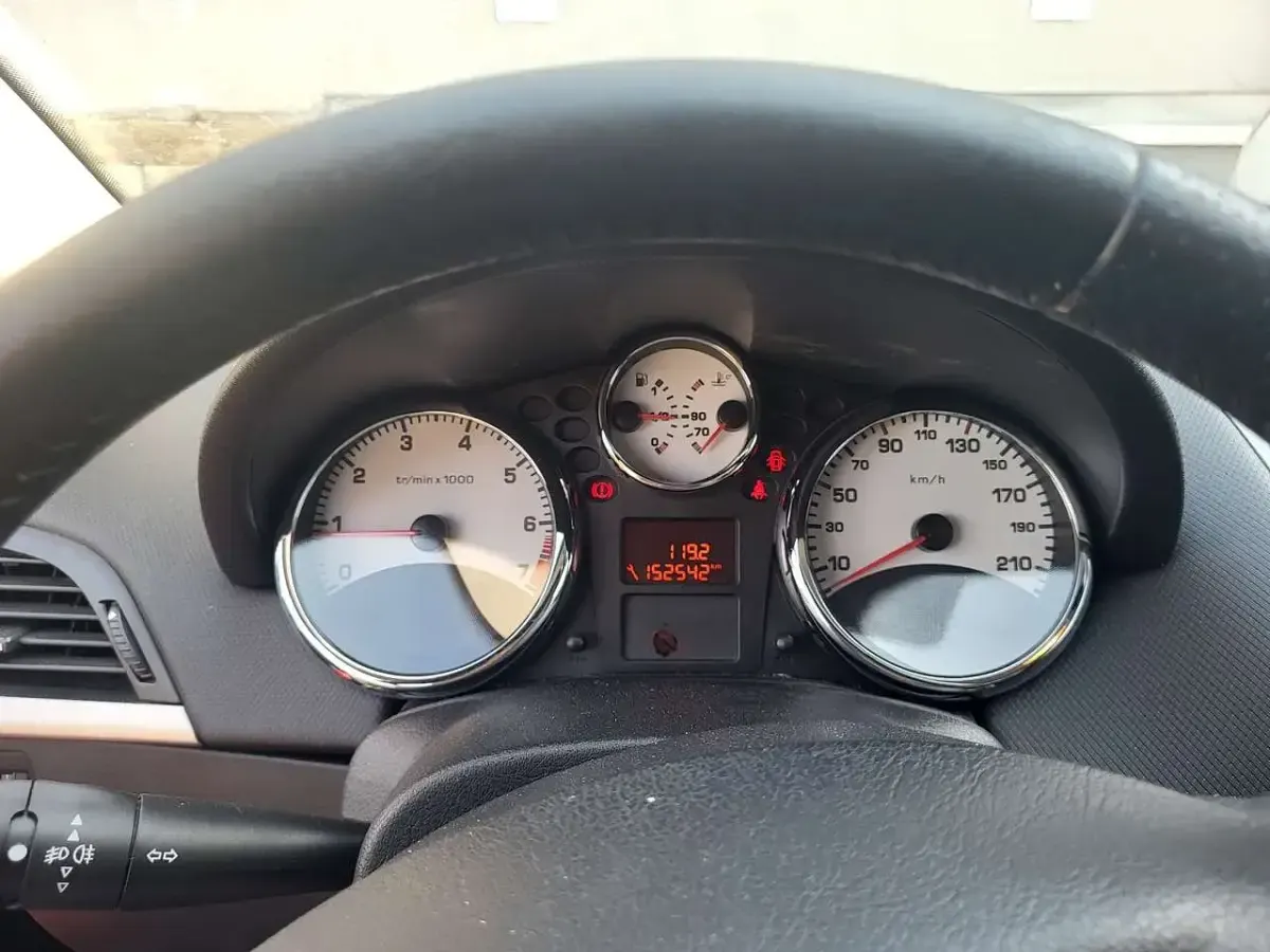 Gebraucht Peugeot 207 Sportium 120 PS (88 kW) 2010 Kleinwagen