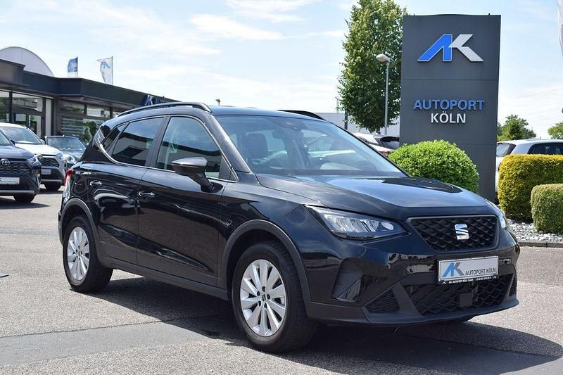 Schwarz (metallic) Gebraucht 2024 Seat Arona Style SUV | 20.850 € (Fairer Preis) - Bild 1/4