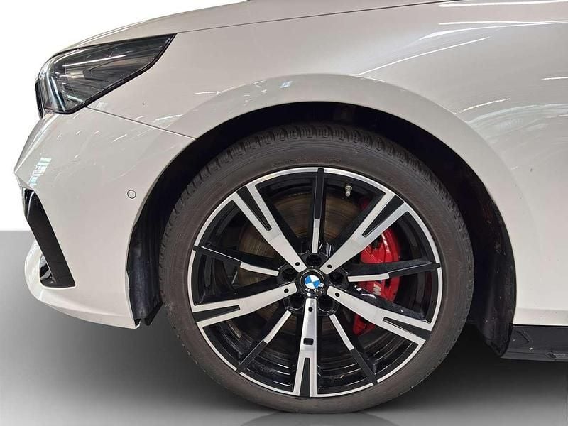 Gebraucht BMW 540 M Sport 286 PS (210 kW) 2025 Weiß Limousine