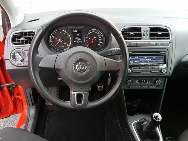 Gebraucht VW Polo Trendline 69 PS (50 kW) 2011 Rot metallic Kleinwagen