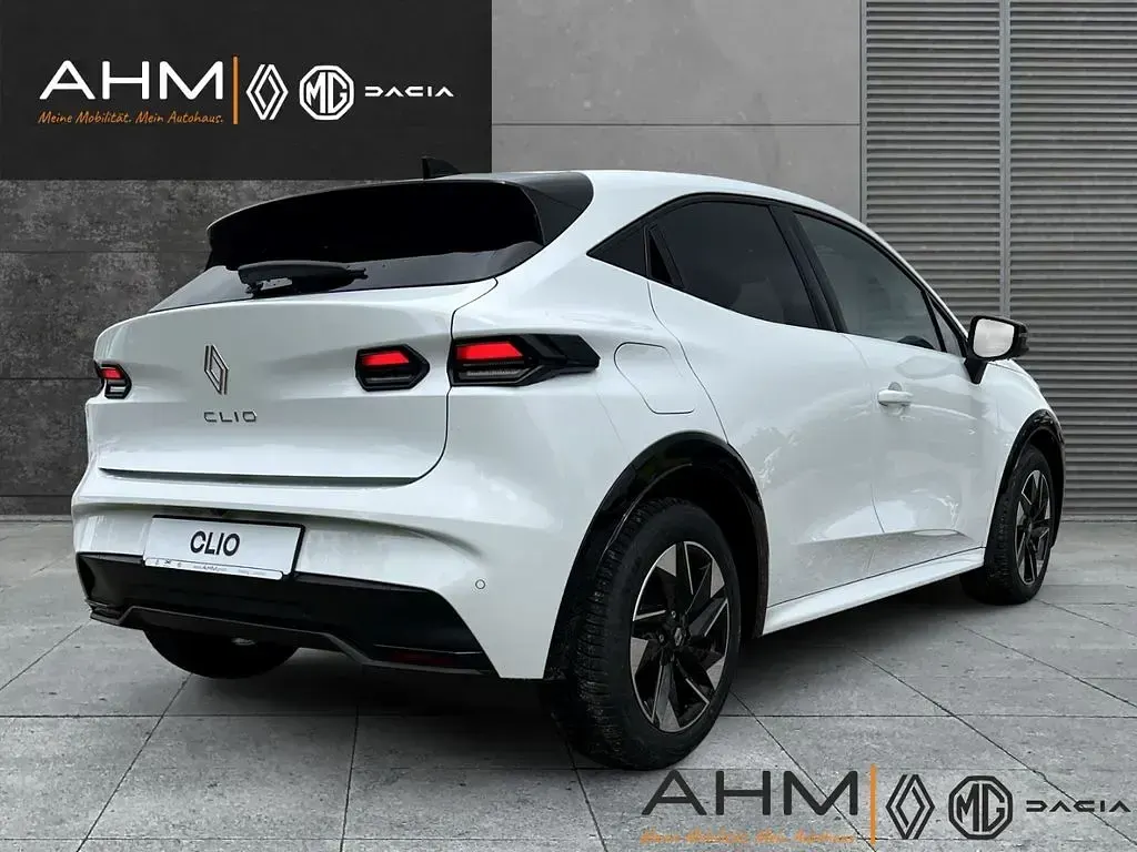 Ny Renault Clio V Techno 114 HK (83 kW) 2026 Vit Sedan