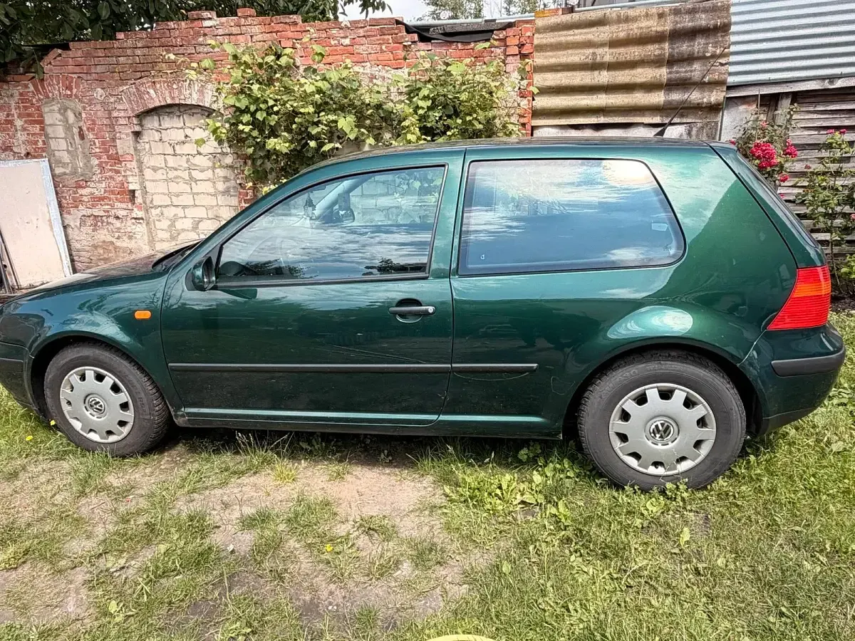 Gebraucht VW Golf III 75 PS (55 kW) 1999 Grün Kleinwagen