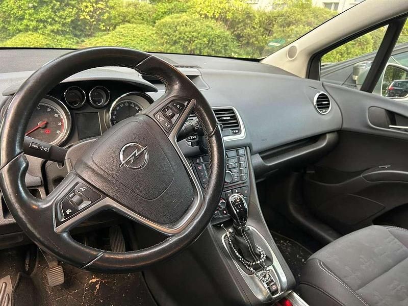 Gebraucht Opel Meriva Selection 120 PS (88 kW) 2010 Silber Van / Kleinbus