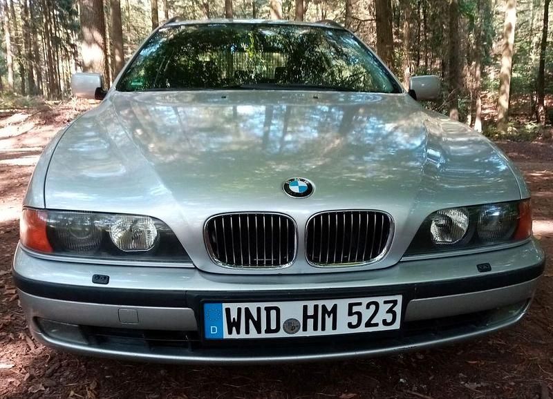 Gebraucht BMW 523 170 PS (125 kW) 2000 Silber Kombi