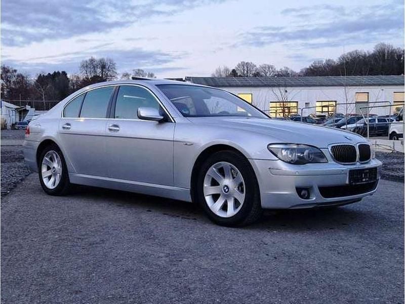 Gebraucht BMW 730 231 PS (169 kW) 2006 Titansilber metallic (metallic) Limousine