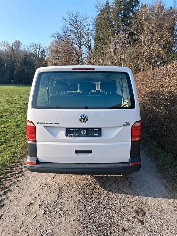 Gebraucht VW Transporter 150 PS (110 kW) 2018 Weiß Van