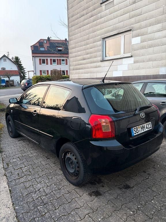 Gebraucht Toyota Corolla 110 PS (80 kW) 2003 Schwarz Kleinwagen