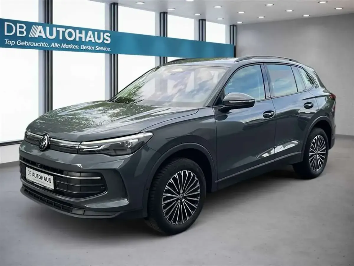 Gebraucht VW Tiguan Life 193 PS (141 kW) 2024 SUV