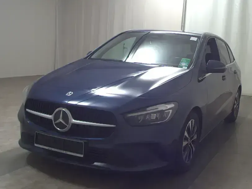 Gebraucht Mercedes B200 150 PS (110 kW) 2023 Blau Van / Kleinbus