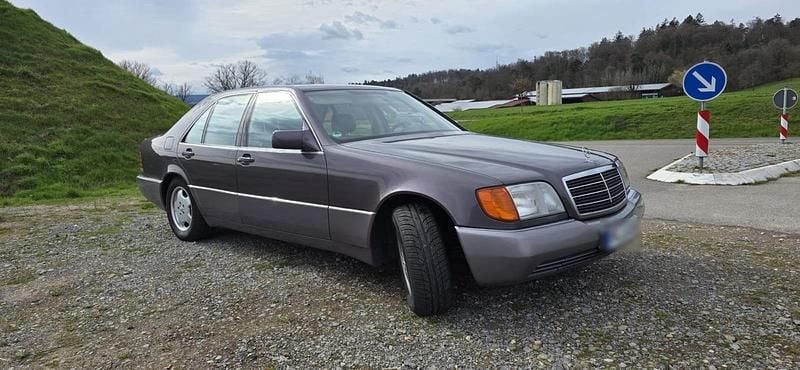 Gebraucht Mercedes E500 326 PS (239 kW) 1992 Violet Limousine