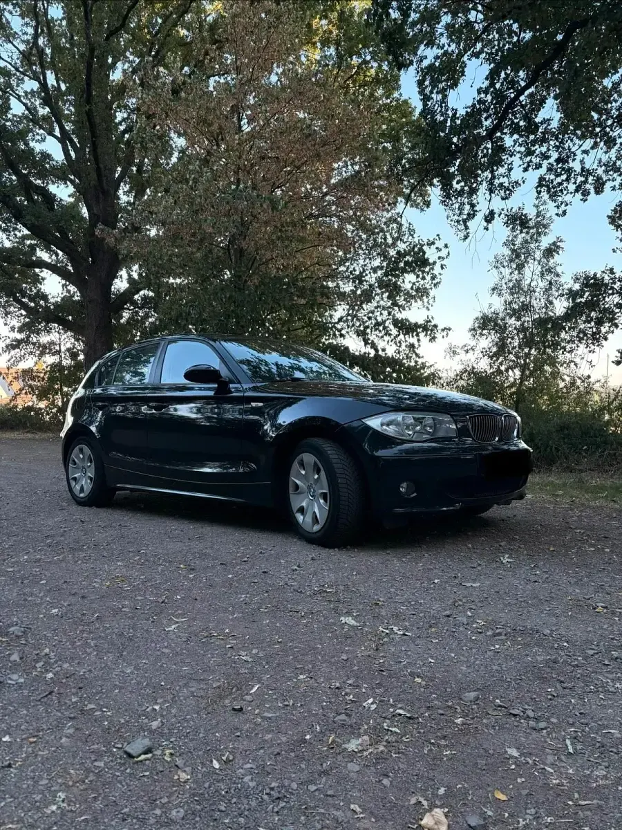 Gebraucht BMW 118 143 PS (105 kW) 2006 Schwarz Kleinwagen