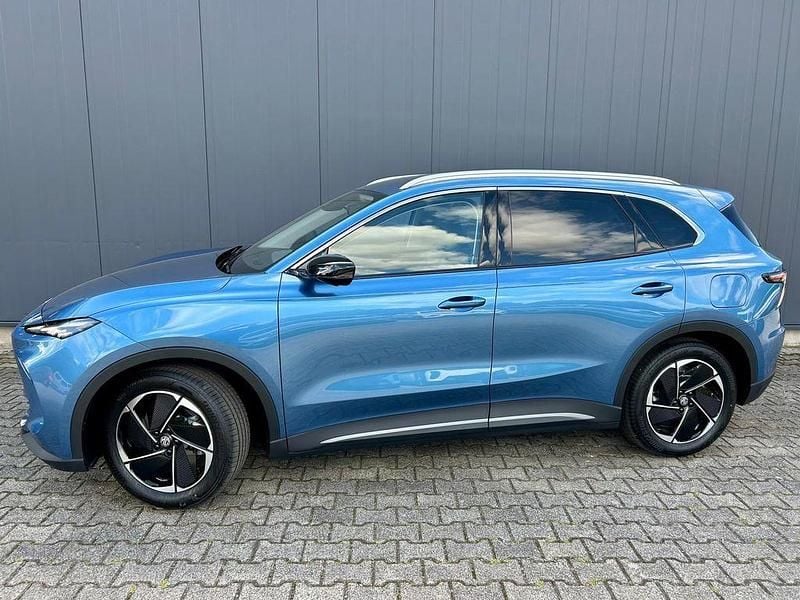 Neu MG S5 Luxury 169 kW (231 PS) 2026 Rot SUV