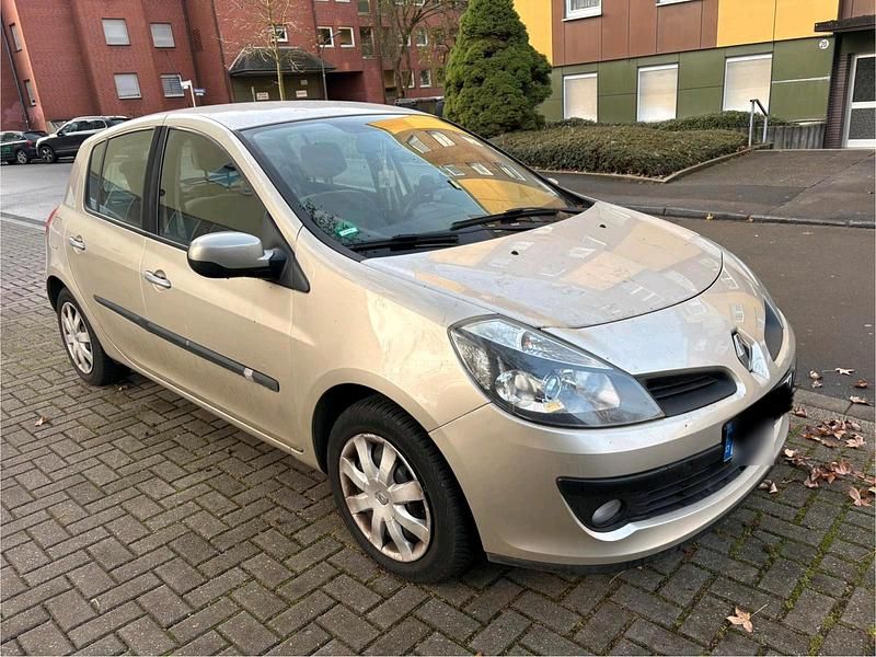 Gebraucht Renault Clio II 75 PS (55 kW) 2006 Braun Kleinwagen