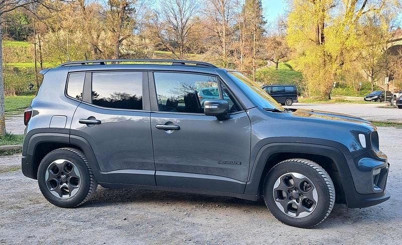 Gebraucht Jeep Renegade 130 PS (95 kW) 2022 Grau SUV