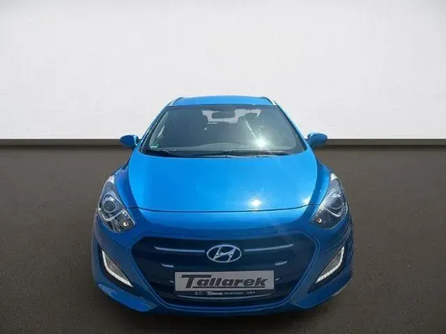 Gebraucht Hyundai i30 Passion 135 PS (99 kW) 2017 Blau Kombi