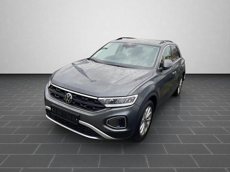 Indiumgrau metallic (metallic) Gebraucht 2025 VW T-Roc SUV | 27.900 € (Superpreis) - Bild 1/4