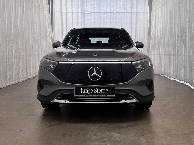 Gebraucht Mercedes EQB300 Advanced 168 kW (229 PS) 2024 Lack mountaingrau SUV