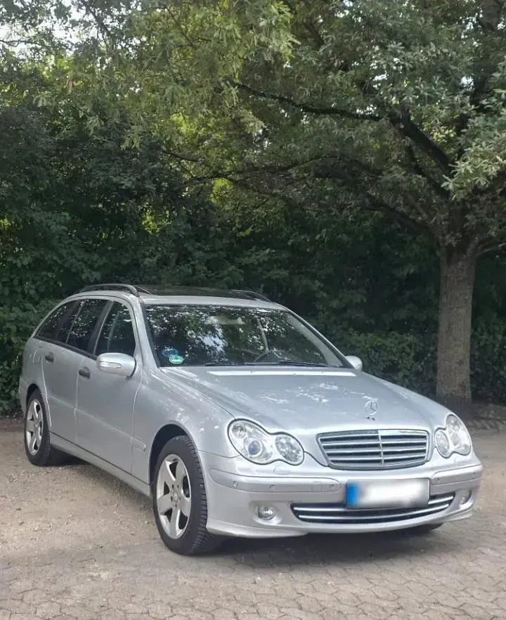 Gebraucht Mercedes C220 150 PS (110 kW) 2007 Silber Kombi
