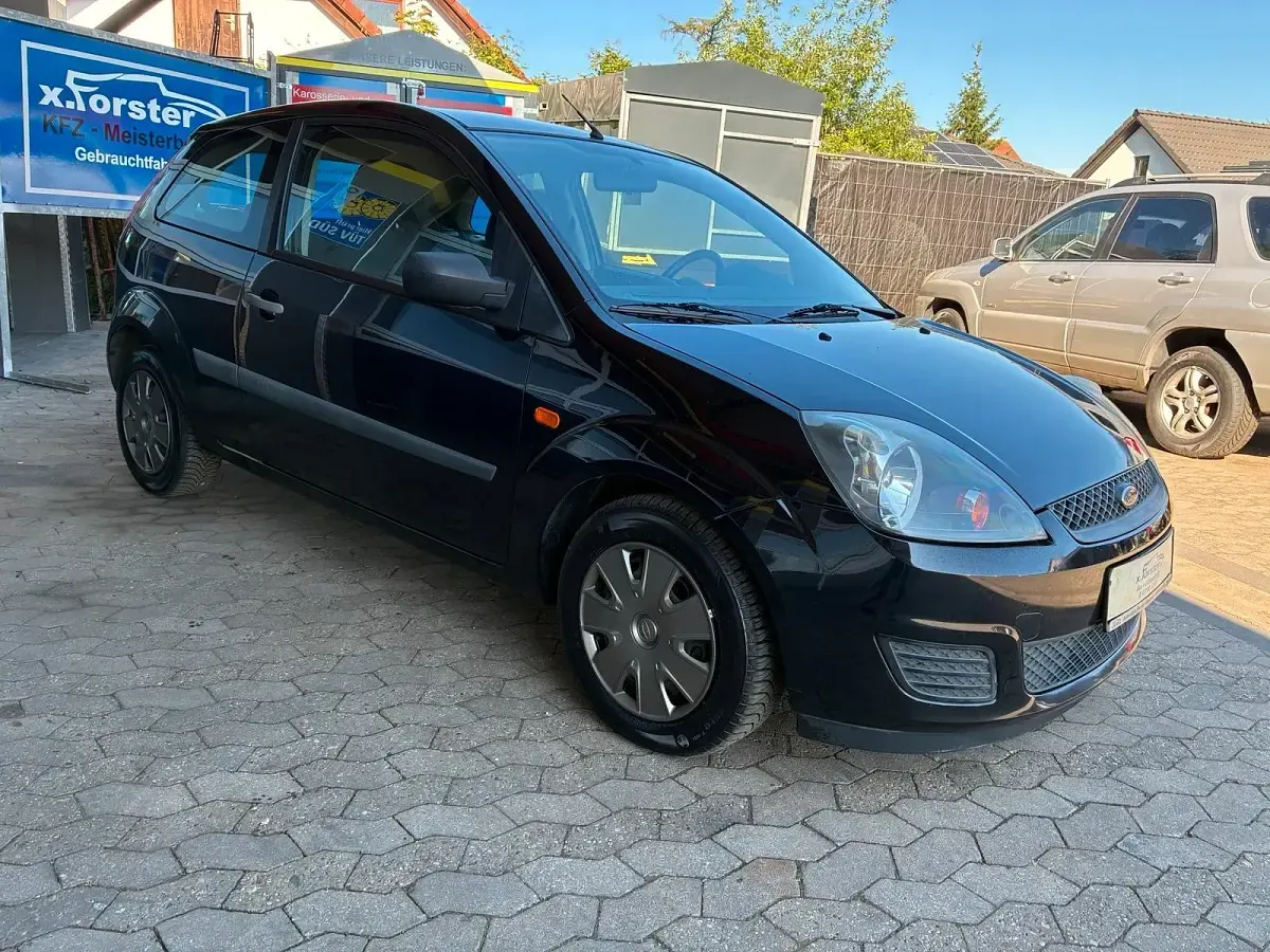 Gebraucht Ford Fiesta 70 PS (51 kW) 2007 Schwarz Kleinwagen