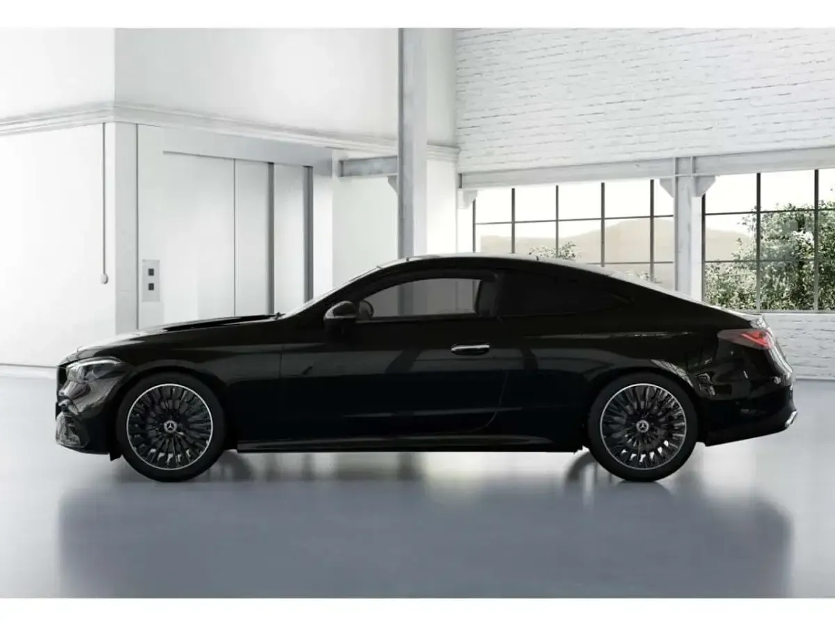 Gebraucht Mercedes CLE220 AMG 197 PS (144 kW) 2024 Schwarz obsidianschwarz metallic Coupé