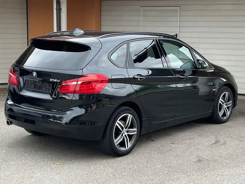 Gebraucht BMW 218 Active Tourer Sport Line 150 PS (110 kW) 2015 Schwarz Van / Kleinbus