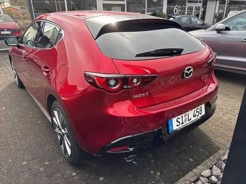Gebraucht Mazda 3 Exclusive-Line 140 PS (102 kW) 2026 Rot Limousine