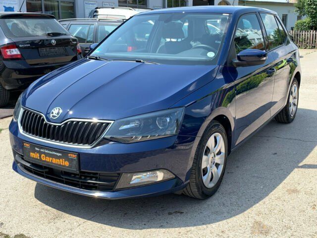 Gebraucht Skoda Fabia 75 PS (55 kW) 2015 Blau metallic Kleinwagen