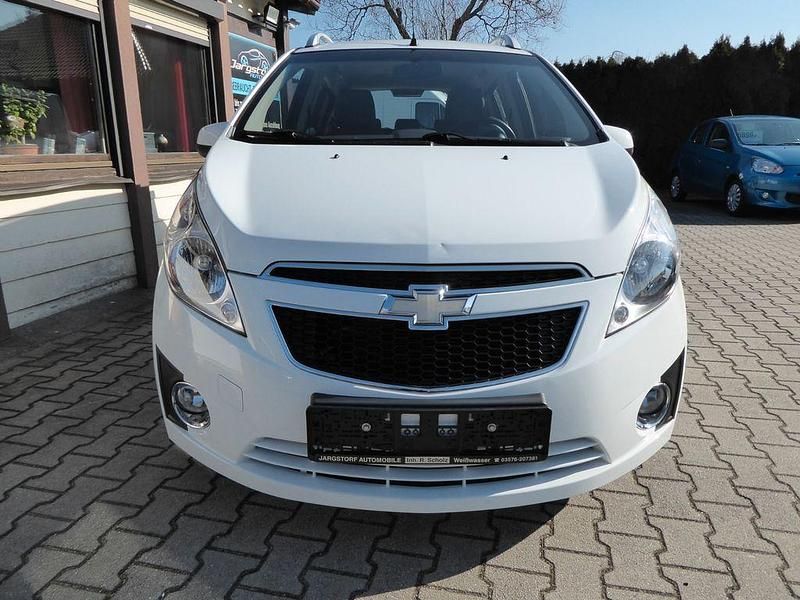 Gebraucht Chevrolet Spark LS 82 PS (60 kW) 2012 Weiß Kleinwagen