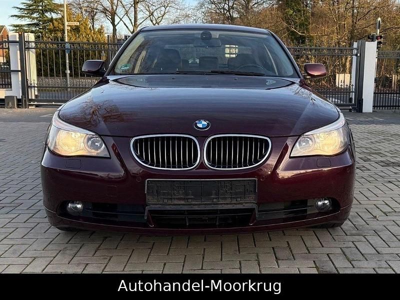 Brugt BMW 525 177 HK (130 kW) 2007 Rød Sedan